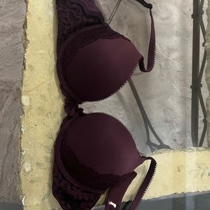 Victoria secret 32C bra $30 burgundy